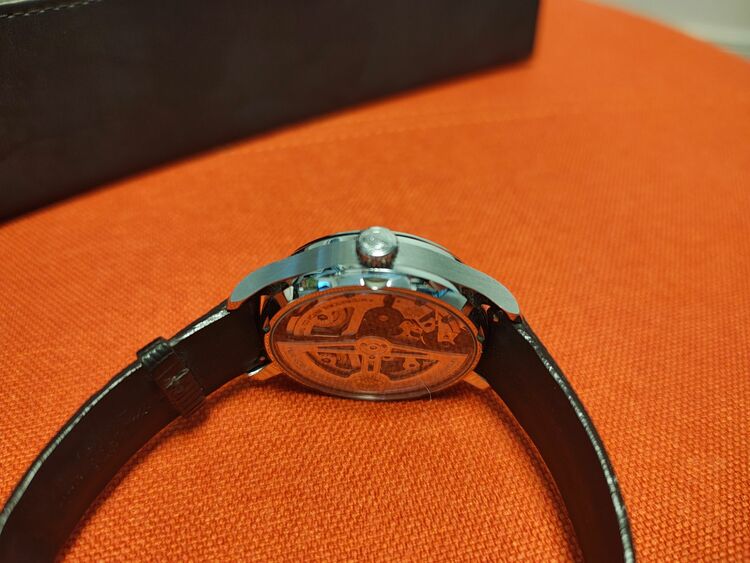 IWC ポルトギーゼ iw500712（高級時計）の商品画像 - 査定依頼日：2025年11月12日 - 最高査定価格：930,000円