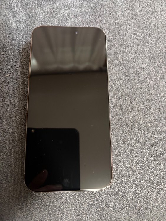 iPhone 15 Pro Max 256GB Softbank（スマホ）の商品画像 - 査定依頼日：2026年2月14日 - 最高査定価格：103,000円