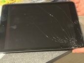 第7世代（PC・タブレット）の商品画像 - 査定依頼日：2026年1月9日 - 最高査定価格：100,000円