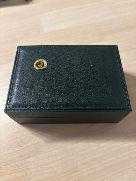 ロレックス パーペチュアルデイト （高級時計）の商品画像 - 査定依頼日：2025年1月4日 - 最高査定価格：950,000円