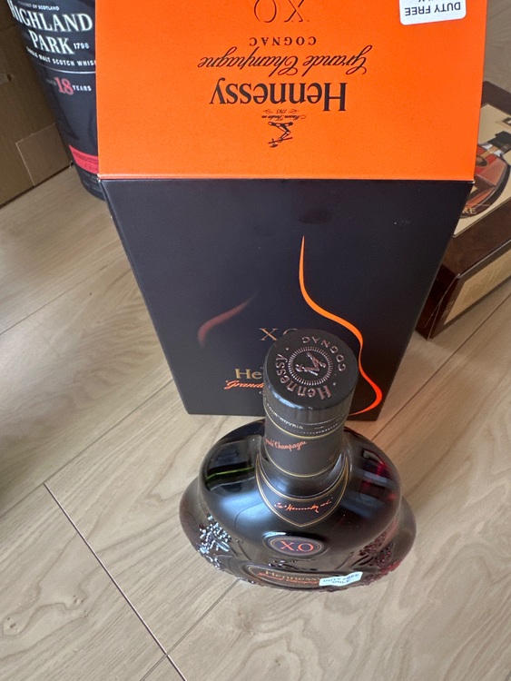 ヘネシーX O（お酒）の商品画像 - 査定依頼日：2025年11月12日 - 最高査定価格：15,000円