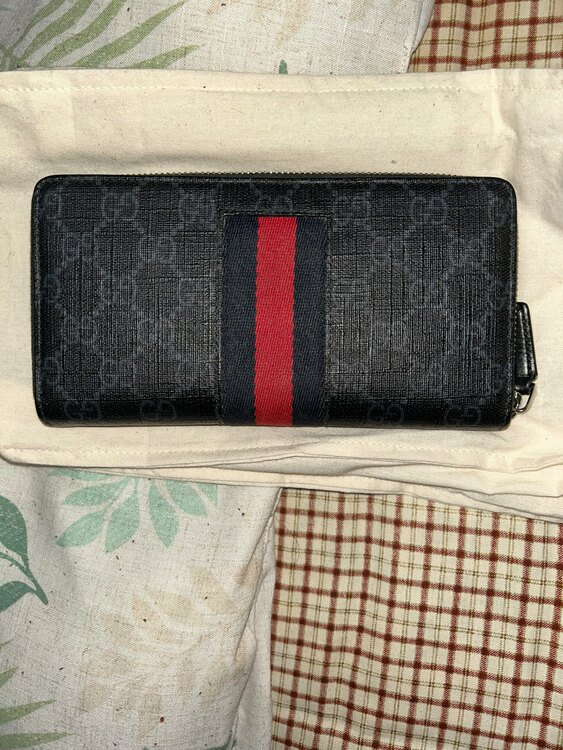 長財布ラウンドファスナー メンズ ブランド GUCCI GGスプリーム ジップア（ブランド財布・小物）の商品画像 - 査定依頼日：2025年1月11日 - 最高査定価格：10,000円