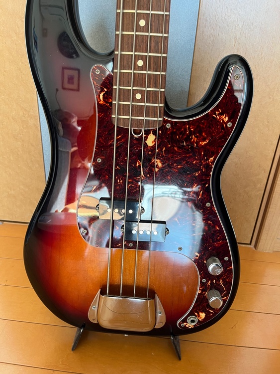 アメリカンプロフェッショナル　プレシジョンベース（ピアノ・楽器・PA機材）の商品画像 - 査定依頼日：2026年3月28日 - 最高査定価格：120,000円