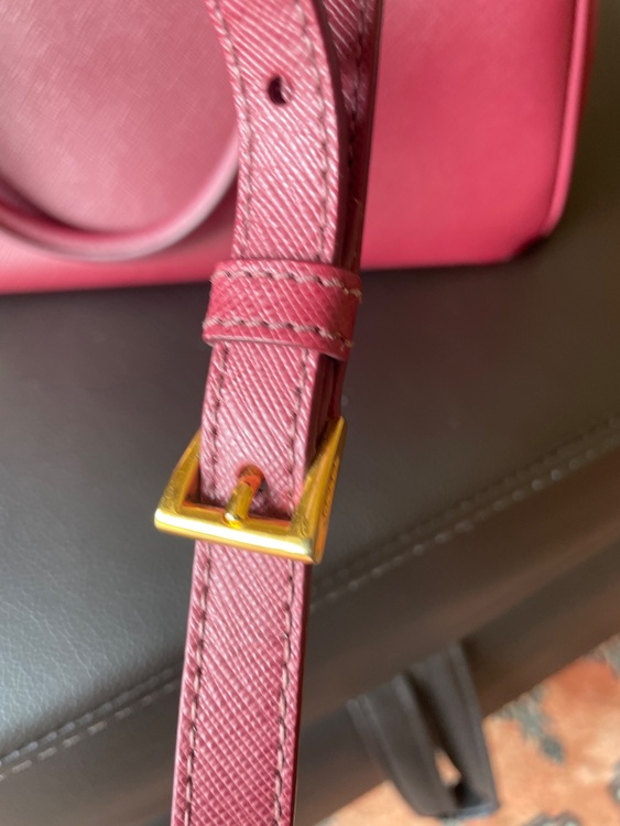 プラダ  （ブランドバッグ）の商品画像 - 査定依頼日：2025年9月10日 - 最高査定価格：80,000円