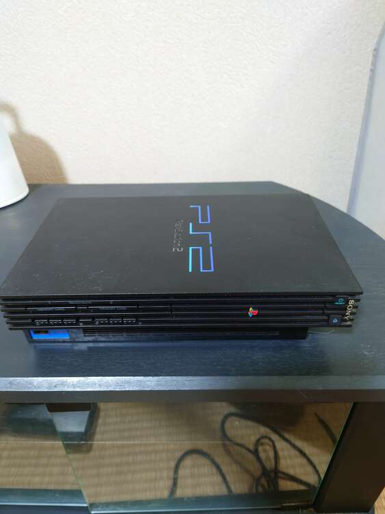 PS2 SCPH30000（ゲーム機本体・ゲームソフト）の商品画像 - 査定依頼日：2024年11月17日 - 最高査定価格：1,500円