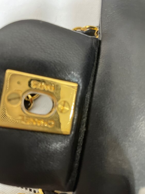 マトラッセ（ブランドバッグ）の商品画像 - 査定依頼日：2025年1月31日 - 最高査定価格：250,000円