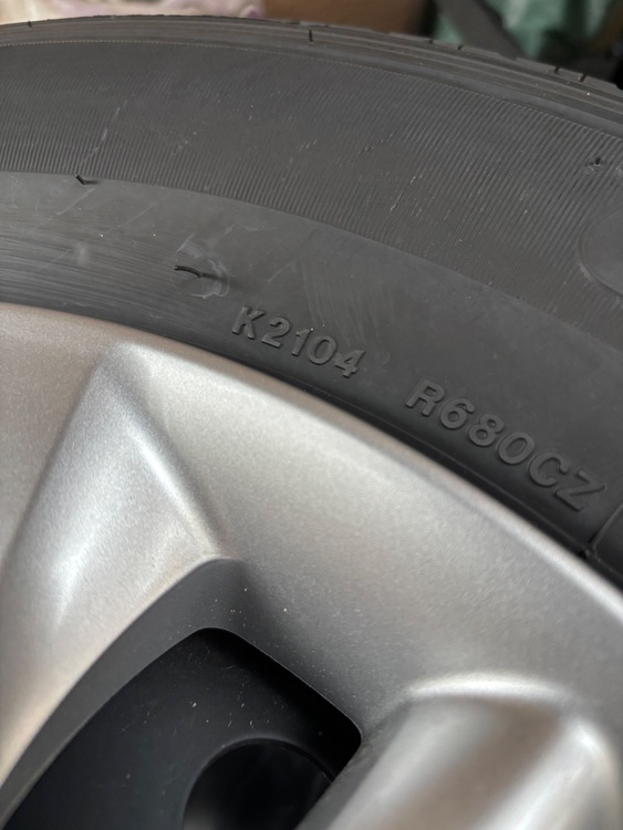 タイヤ ホイールセット 4本（カー用品）の商品画像 - 査定依頼日：2025年6月13日 - 最高査定価格：4,500円