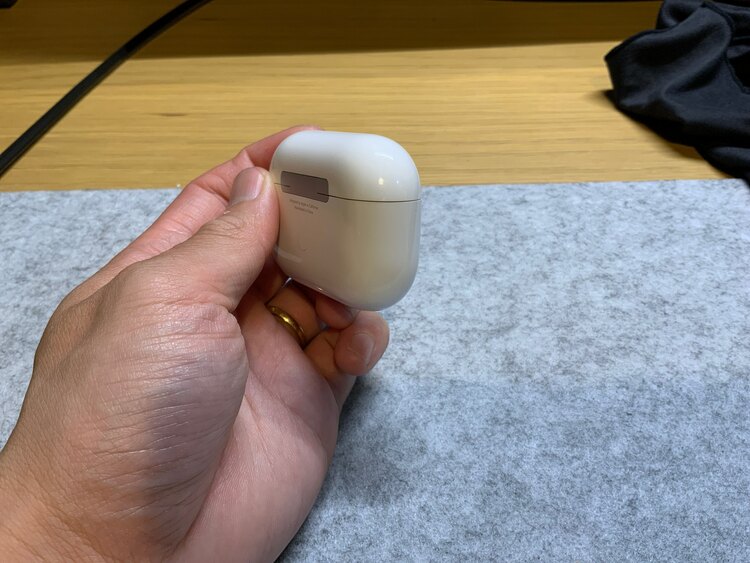 AirPods pro（A2084）（オーディオ・スピーカー）の商品画像 - 査定依頼日：2025年5月26日 - 最高査定価格：2,230円