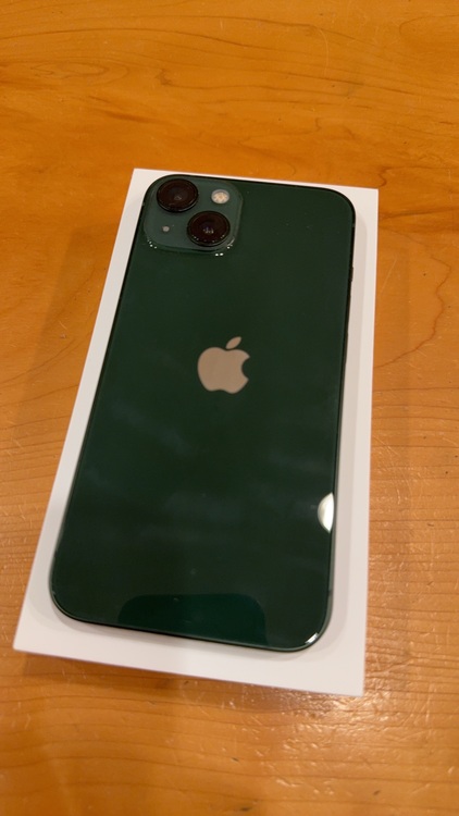 iPhone 13 256GB SIMフリー（スマホ）の商品画像 - 査定依頼日：2025年8月11日 - 最高査定価格：48,000円