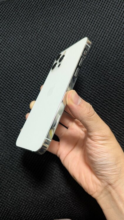 iPhone iPhone 12 Pro 128GB SIMフリー（スマホ）の商品画像 - 査定依頼日：2026年10月24日 - 最高査定価格：25,500円