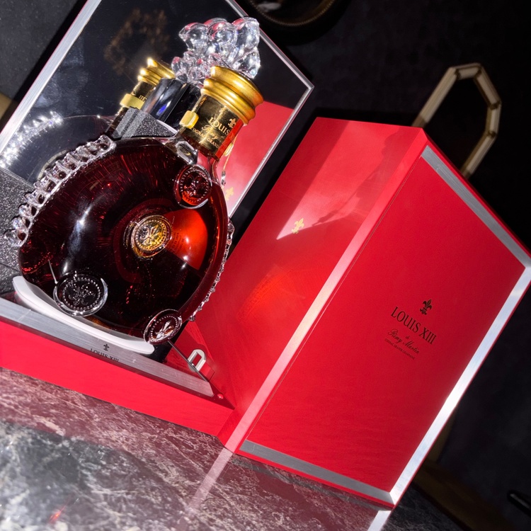 ブランデー レミーマルタン （お酒）の商品画像 - 査定依頼日：2026年3月30日 - 最高査定価格：250,000円