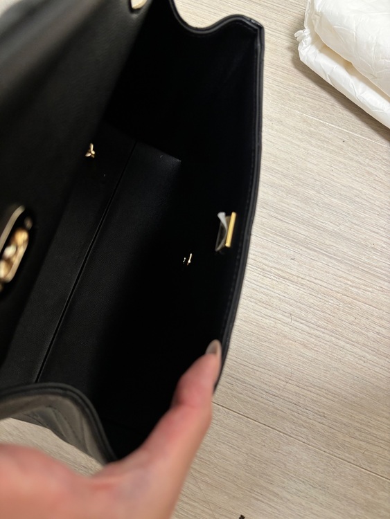 ハンドル付きバック（ブランドバッグ）の商品画像 - 査定依頼日：2025年11月7日 - 最高査定価格：440,000円