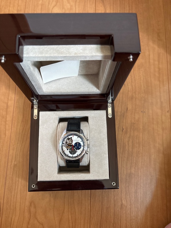 ゼニス エルプリメロ Chronomaster（高級時計）の商品画像 - 査定依頼日：2026年3月30日 - 最高査定価格：700,000円