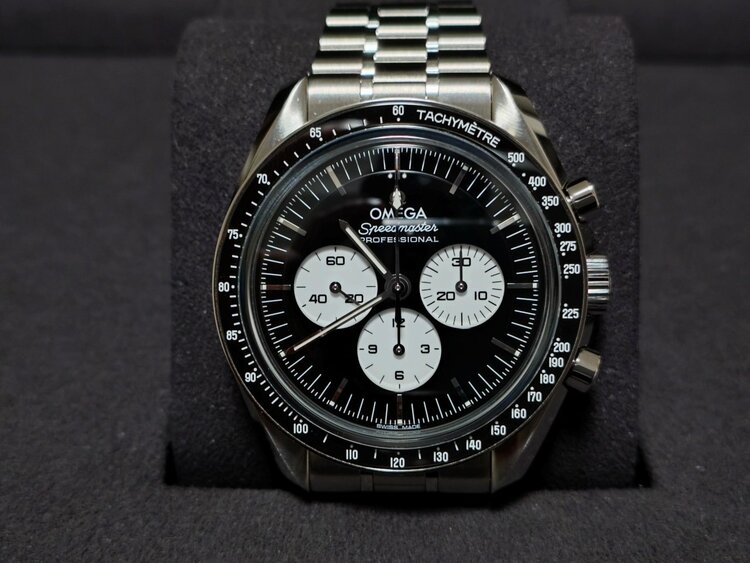 ムーンウォッチ　プロフェッショナル（高級時計）の商品画像 - 査定依頼日：2026年2月25日 - 最高査定価格：1,230,000円