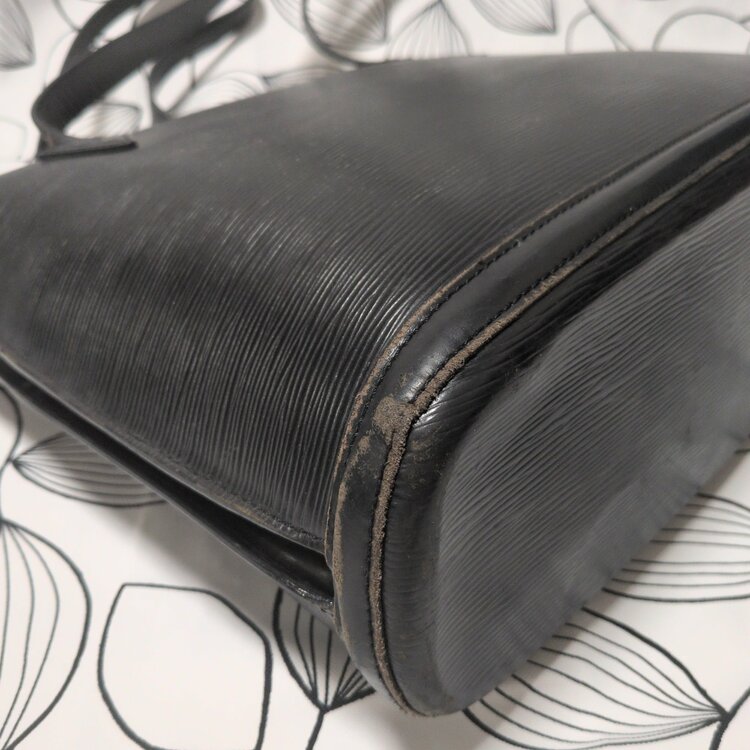 ルイヴィトン エピ （ブランドバッグ）の商品画像 - 査定依頼日：2026年1月31日 - 最高査定価格：20,000円