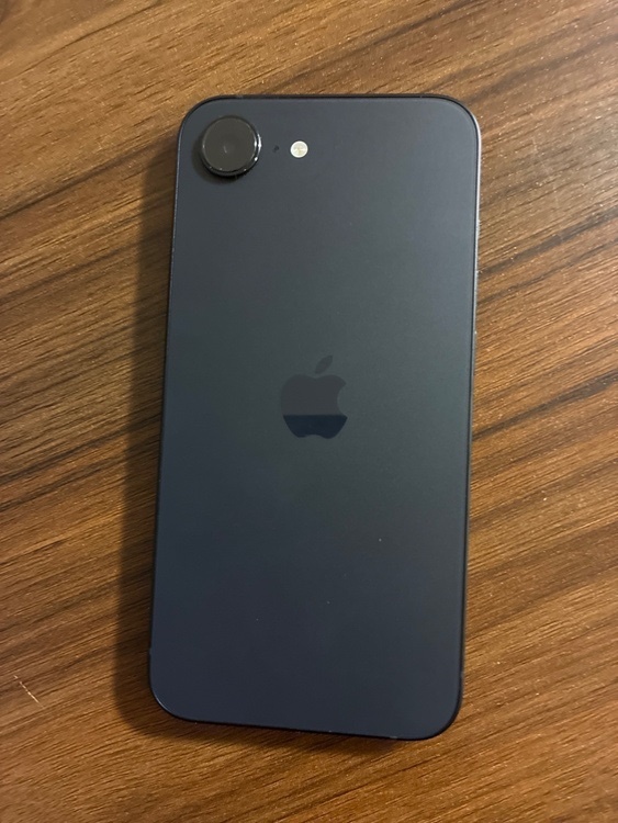 iPhone16e 256gb（スマホ）の商品画像 - 査定依頼日：2026年9月29日 - 最高査定価格：72,000円