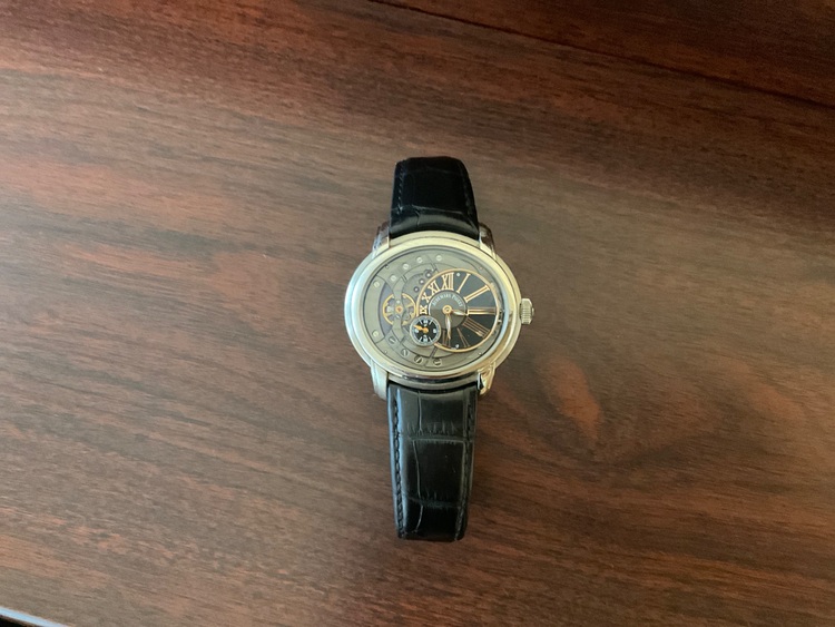 オーデマピゲ ミレネリー （高級時計）の商品画像 - 査定依頼日：2025年6月9日 - 最高査定価格：1,400,000円