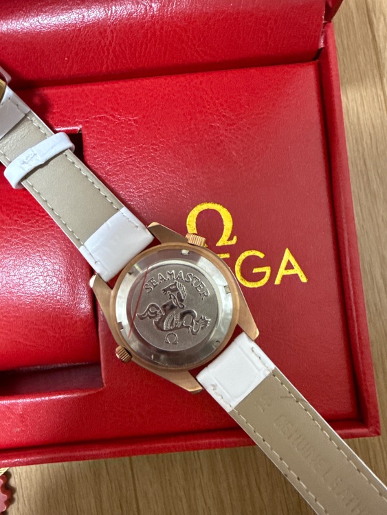 オメガ その他 8045637（高級時計）の商品画像 - 査定依頼日：2025年10月8日 - 最高査定価格：1,100,000円