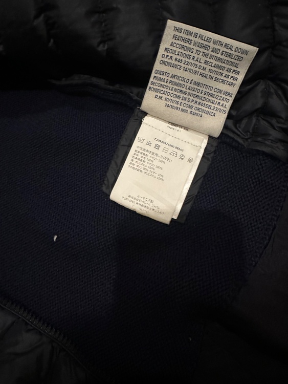 ダウンニットジャケット（古着・ファッション）の商品画像 - 査定依頼日：2025年12月23日 - 最高査定価格：35,000円