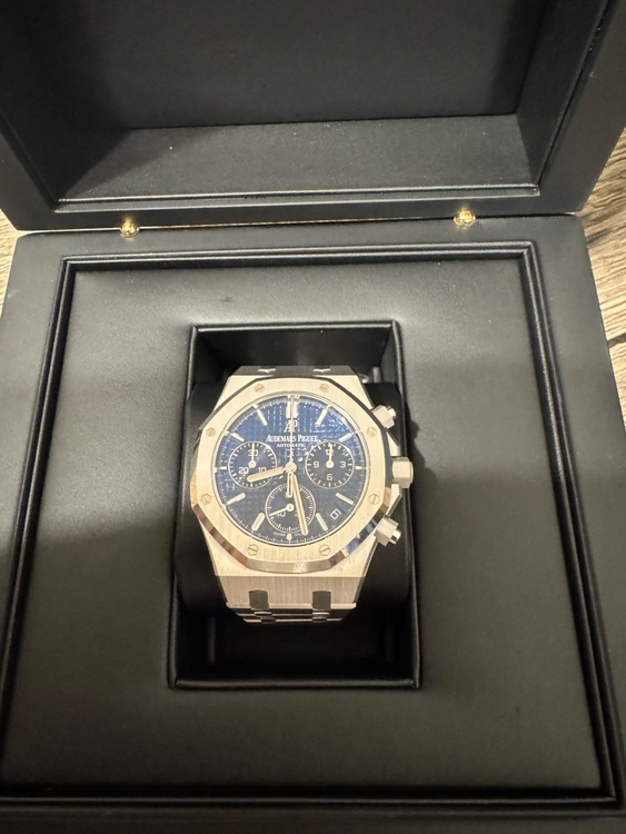 オーデマピゲ ロイヤルオーク （高級時計）の商品画像 - 査定依頼日：2025年7月9日 - 最高査定価格：12,000,000円