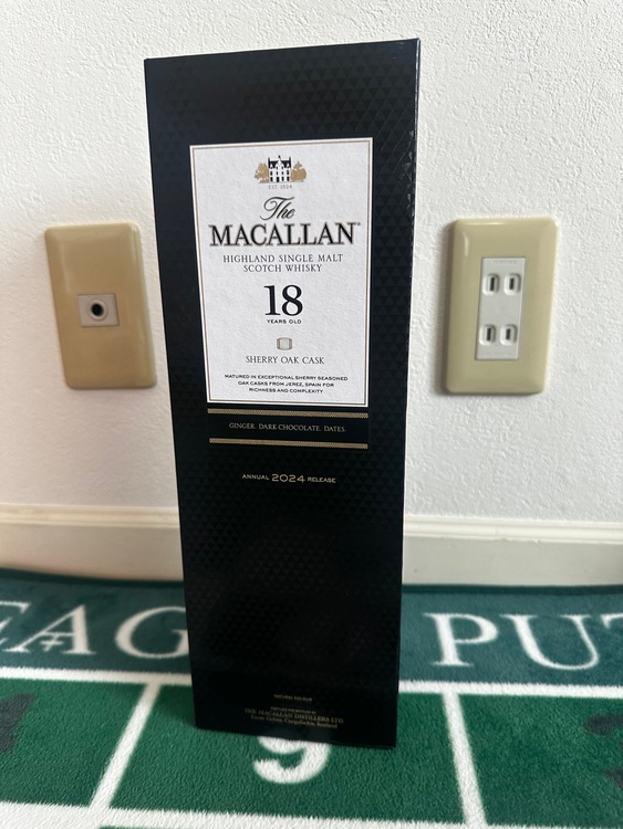 マッカラン18年（お酒）の商品画像 - 査定依頼日：2025年9月30日 - 最高査定価格：33,000円