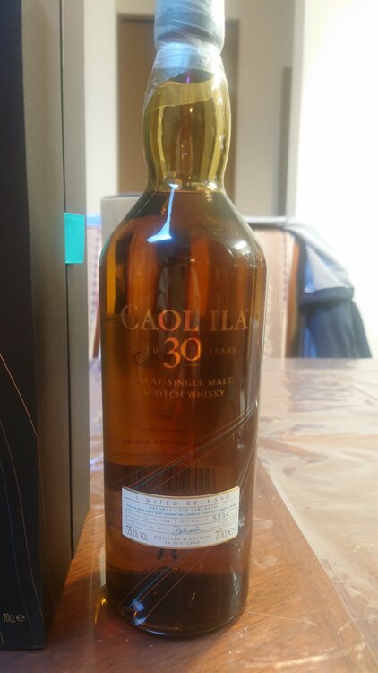  カリラ 30年 スペシャルリリース2014 （お酒）の商品画像 - 査定依頼日：2025年12月16日 - 最高査定価格：108,000円