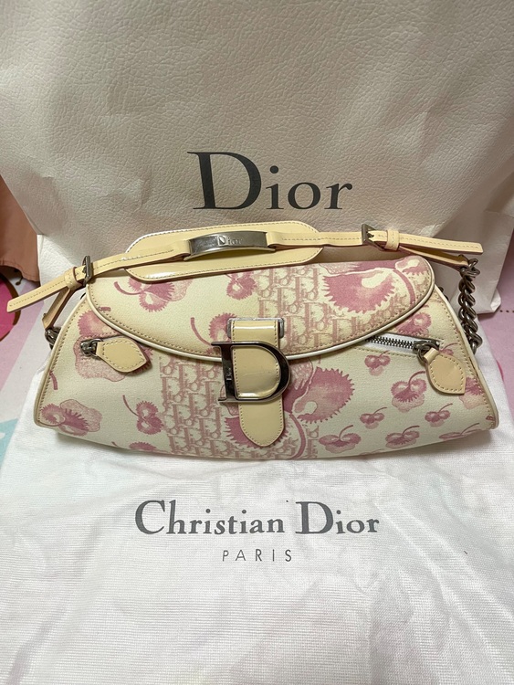 ディオール  （ブランドバッグ）の商品画像 - 査定依頼日：2025年10月3日 - 最高査定価格：60,000円