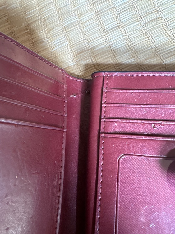 コーチ財布（ブランド財布・小物）の商品画像 - 査定依頼日：2026年4月4日 - 最高査定価格：500円