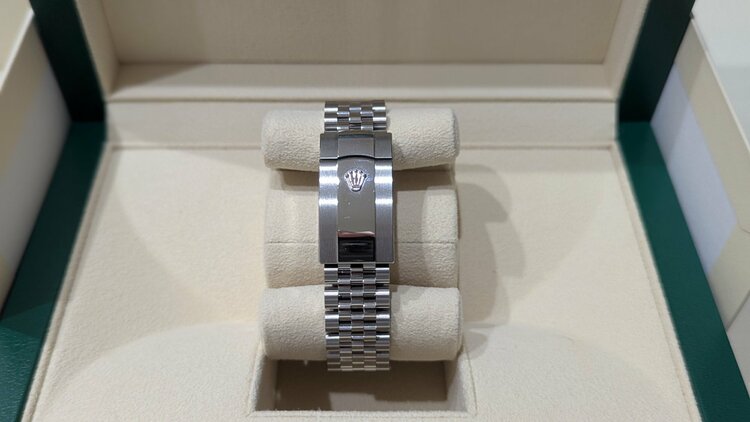 126200（高級時計）の商品画像 - 査定依頼日：2026年2月15日 - 最高査定価格：1,550,000円