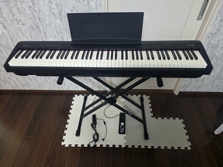 FP-30（ピアノ・楽器・PA機材）の商品画像 - 査定依頼日：2026年3月1日 - 最高査定価格：11,000円