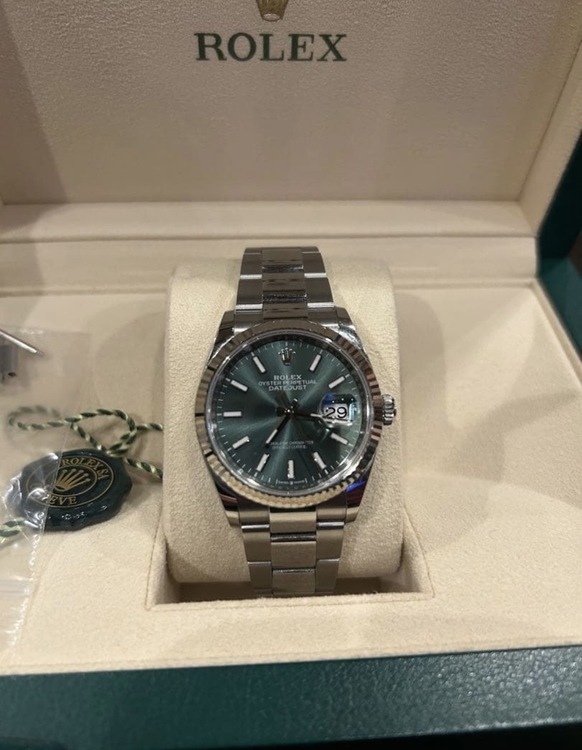 ロレックス デイトジャスト 126234（高級時計）の商品画像 - 査定依頼日：2026年2月1日 - 最高査定価格：1,850,000円