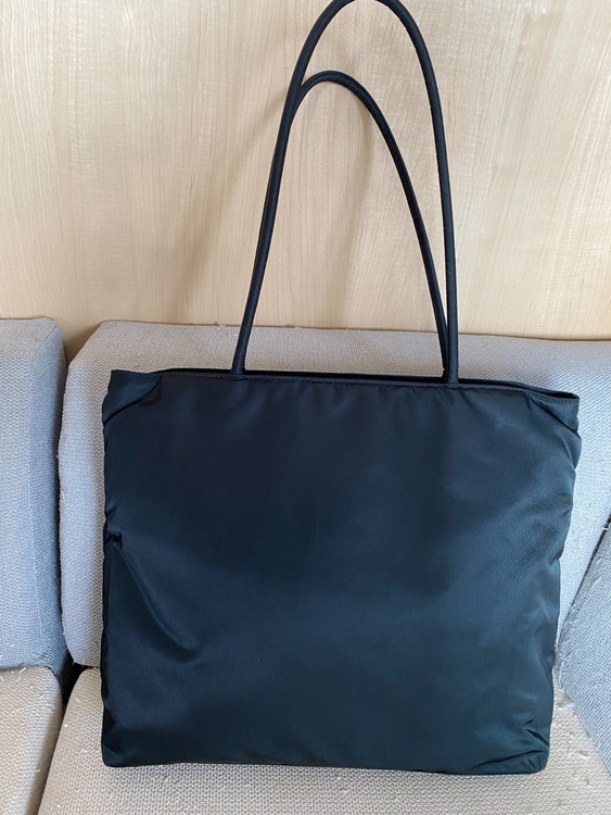 バック（ブランドバッグ）の商品画像 - 査定依頼日：2026年1月30日 - 最高査定価格：25,000円