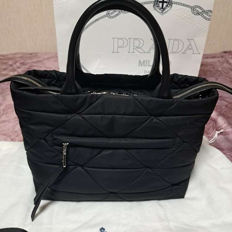 プラダ  （ブランドバッグ）の商品画像 - 査定依頼日：2025年3月28日 - 最高査定価格：150,000円