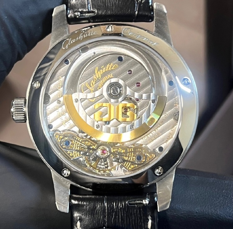 パノマティックルナ　グラスヒュッテオリジナル（高級時計）の商品画像 - 査定依頼日：2025年12月13日 - 最高査定価格：1,600,000円