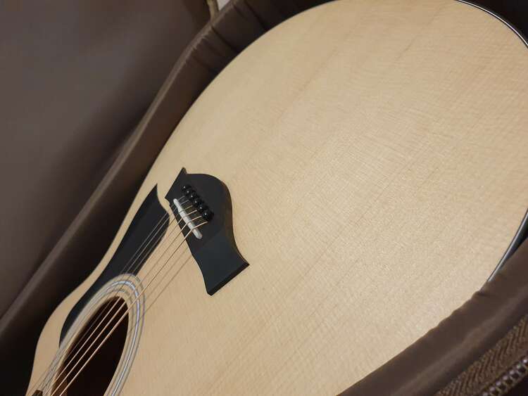 112ce-S（ピアノ・楽器・PA機材）の商品画像 - 査定依頼日：2025年4月2日 - 最高査定価格：70,000円