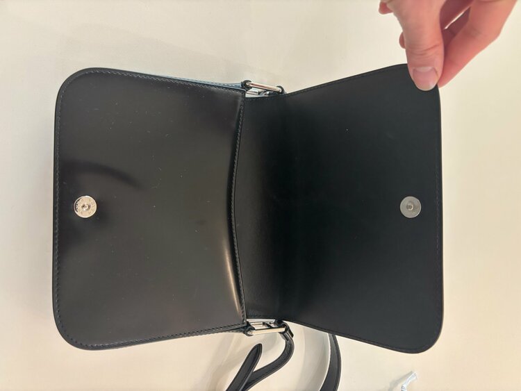 mini（ブランドバッグ）の商品画像 - 査定依頼日：2026年4月29日 - 最高査定価格：120,000円