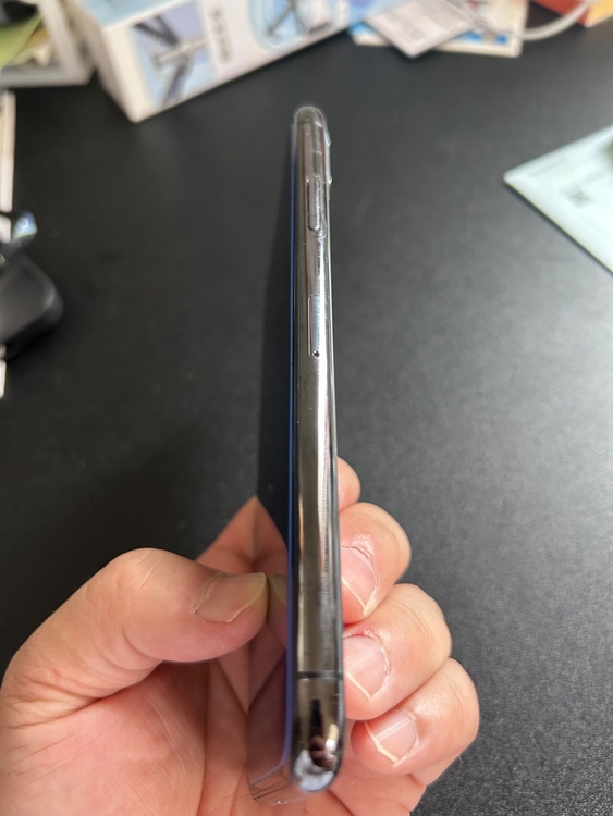 iPhone（スマホ）の商品画像 - 査定依頼日：2026年7月31日 - 最高査定価格：25,500円
