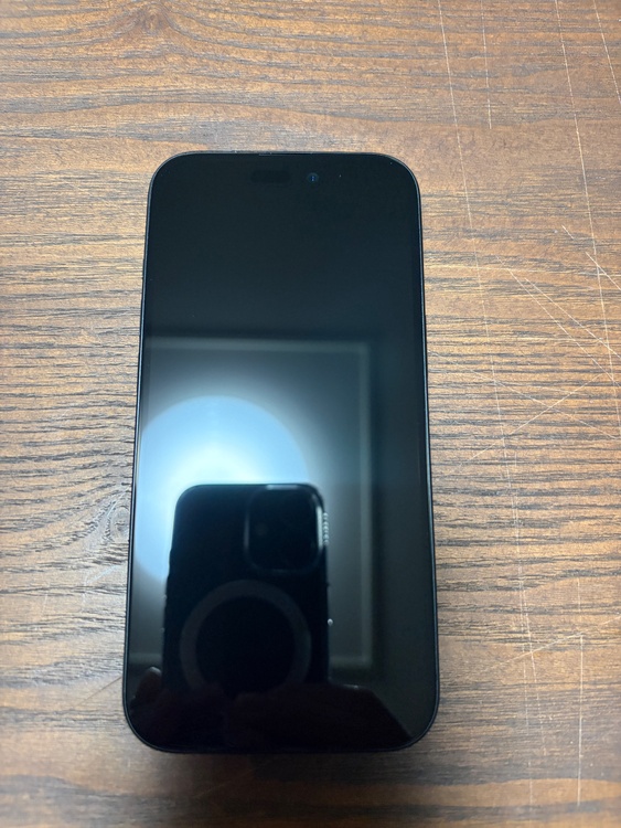 iPhone15 256GB ブラック（スマホ）の商品画像 - 査定依頼日：2025年12月17日 - 最高査定価格：61,000円