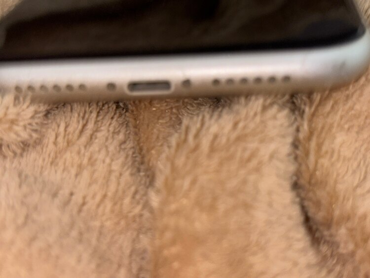 MWLU2J/A（スマホ）の商品画像 - 査定依頼日：2025年4月6日 - 最高査定価格：10,000円