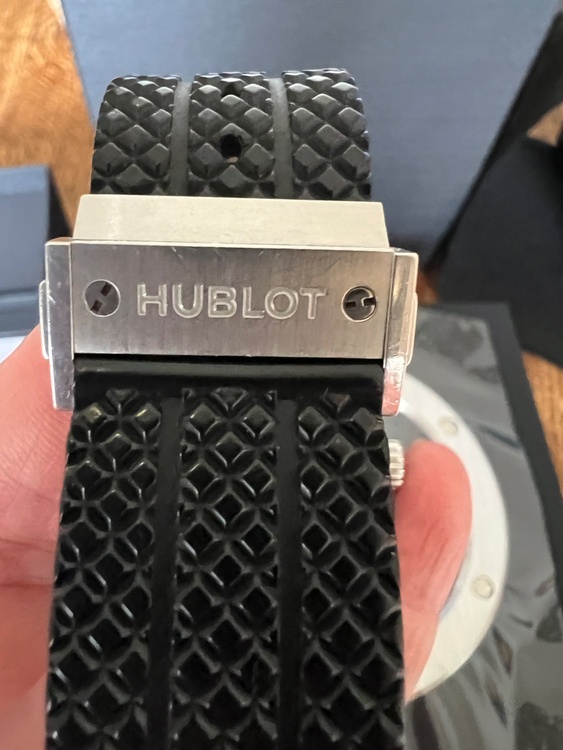 HUBLOT（高級時計）の商品画像 - 査定依頼日：2026年4月1日 - 最高査定価格：100,000円
