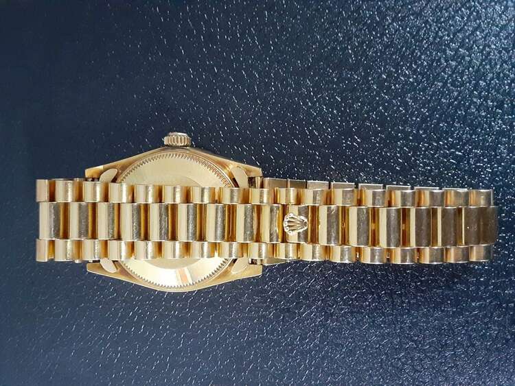 ロレックスボーイズ金無垢アフターダイヤ（高級時計）の商品画像 - 査定依頼日：2024年12月23日 - 最高査定価格：1,500,000円