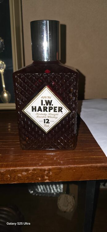 ウイスキー ＩＷハーパー （お酒）の商品画像 - 査定依頼日：2025年8月11日 - 最高査定価格：3,000円