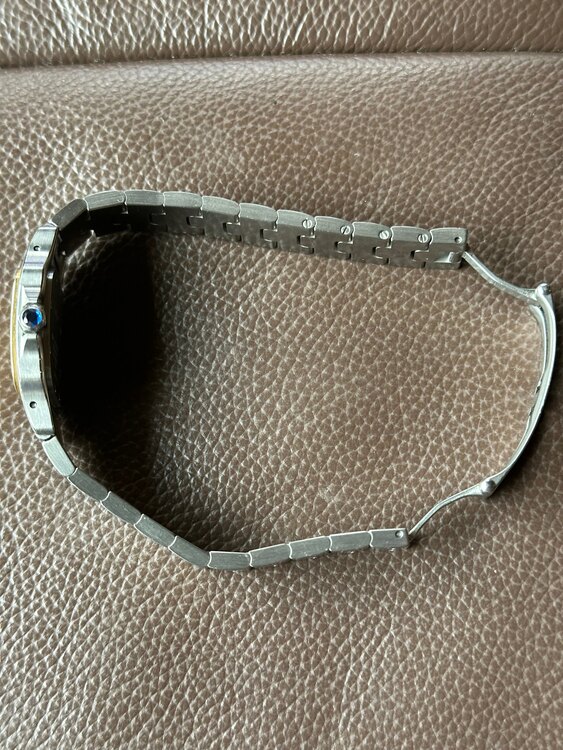 カルティエ タンク （高級時計）の商品画像 - 査定依頼日：2025年3月11日 - 最高査定価格：520,000円