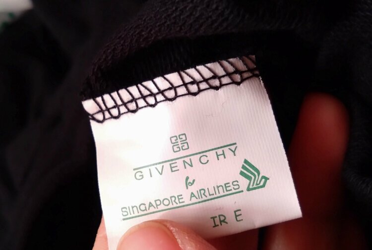 クォータージップコーディネートセットトラックスーツ（古着・ファッション）の商品画像 - 査定依頼日：2026年2月14日 - 最高査定価格：100,000円