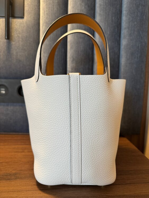 エルメス ピコタン （ブランドバッグ）の商品画像 - 査定依頼日：2025年4月20日 - 最高査定価格：520,000円