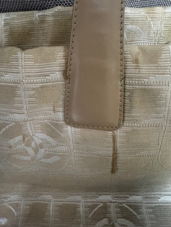 ニュートラベルライン　トート（ブランドバッグ）の商品画像 - 査定依頼日：2025年11月20日 - 最高査定価格：7,000円