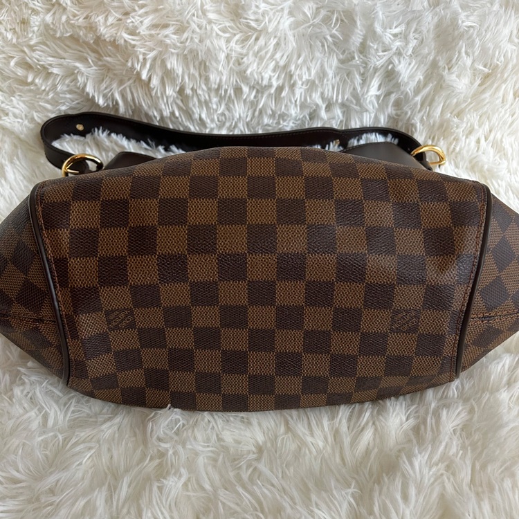 システィナ（ブランドバッグ）の商品画像 - 査定依頼日：2025年8月30日 - 最高査定価格：80,000円