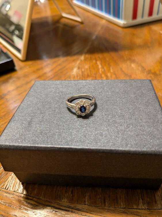 ダイヤリングサファイア（金・貴金属）の商品画像 - 査定依頼日：2025年3月31日 - 最高査定価格：150,000円