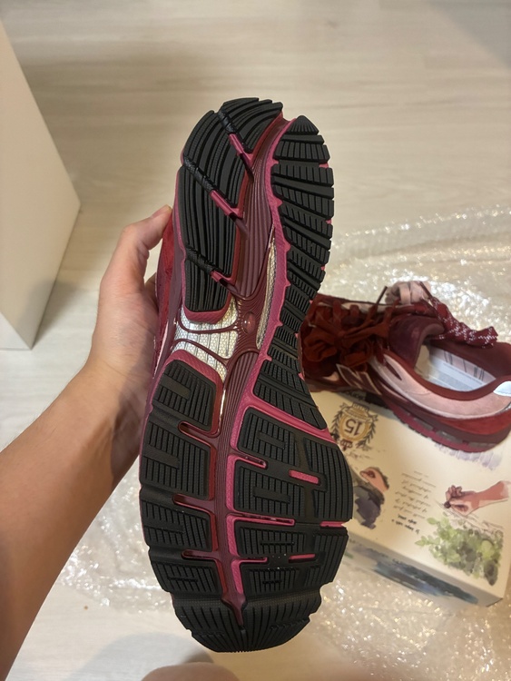 KITH x New Balance 2011chocolate Truffle（古着・ファッション）の商品画像 - 査定依頼日：2026年9月21日 - 最高査定価格：100,000円