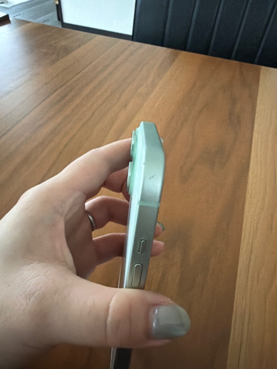 iPhone 15 256GB 楽天モバイル（スマホ）の商品画像 - 査定依頼日：2026年2月28日 - 最高査定価格：60,000円